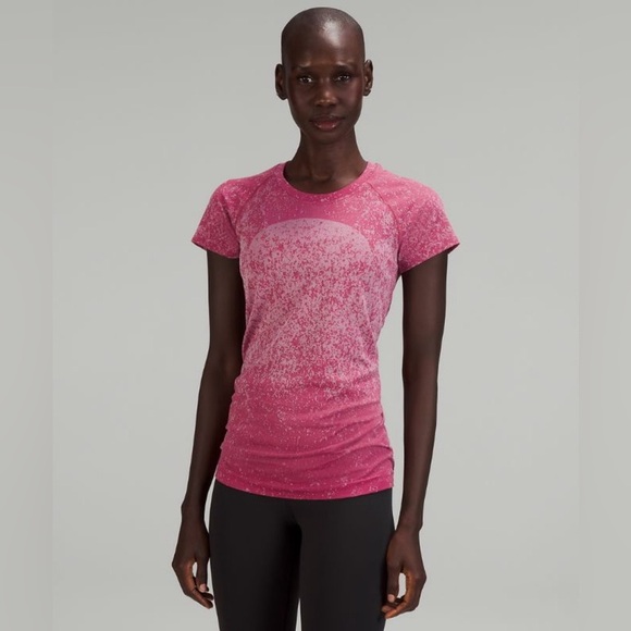 LULULEMON ATHLETICA Lululemon Athletica Swiftly Tech Short Sleeve Shirt 2.0 - Picture 1 of 8